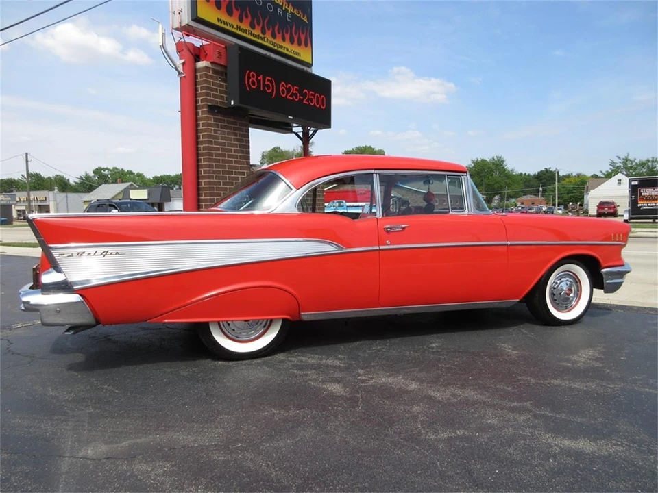 1957 Chevrolet Tri-Five Bel Air 2-Door Hardtop & Coupe - Image 9 of 31