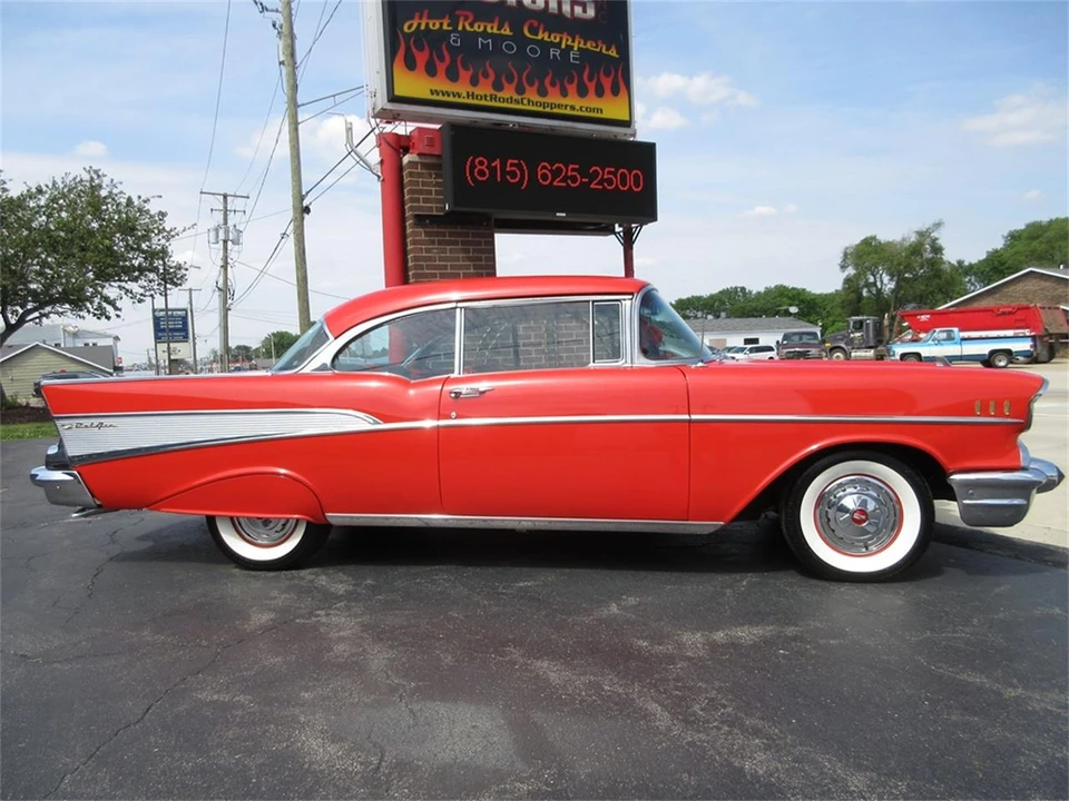 1957 Chevrolet Tri-Five Bel Air 2-Door Hardtop & Coupe - Image 12 of 31