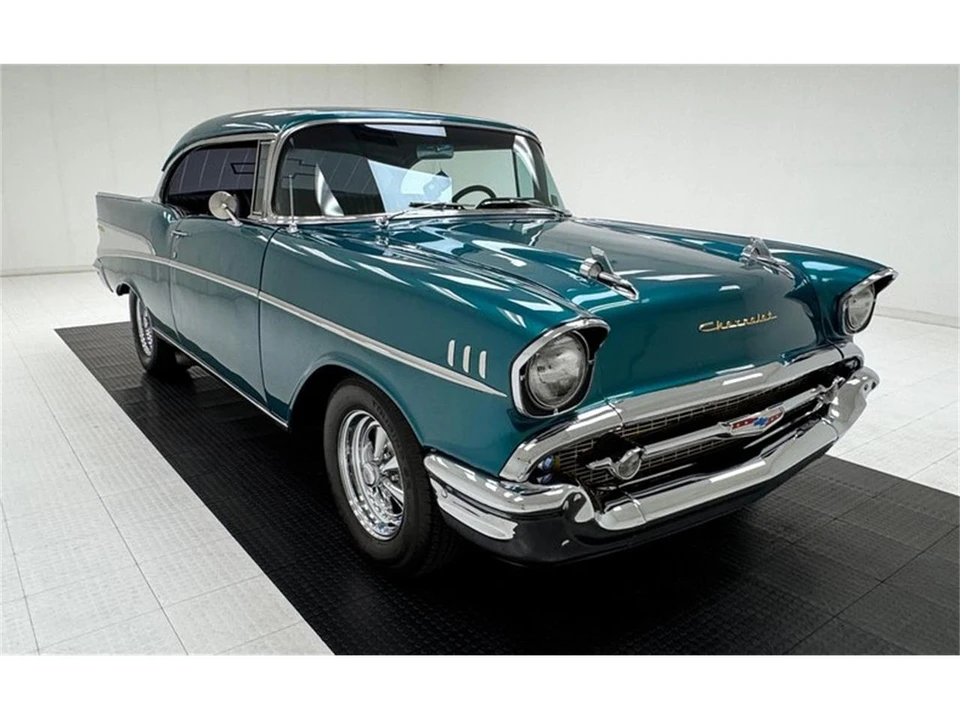 1957 Chevrolet Tri-Five Bel Air 2-Door Hardtop & Coupe - Image 7 of 31