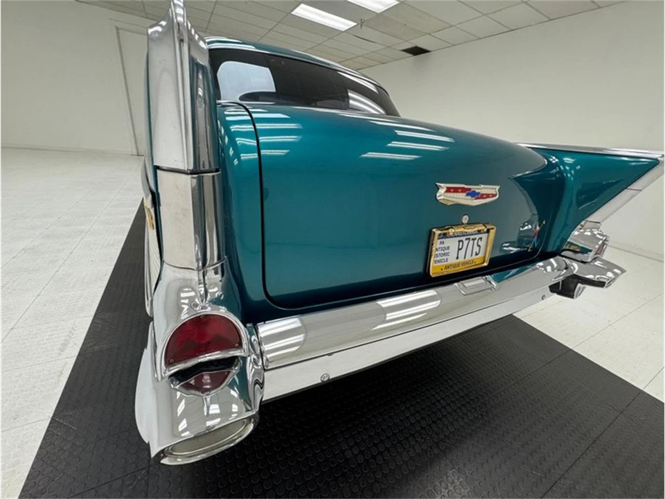 1957 Chevrolet Tri-Five Bel Air 2-Door Hardtop & Coupe - Image 23 of 31