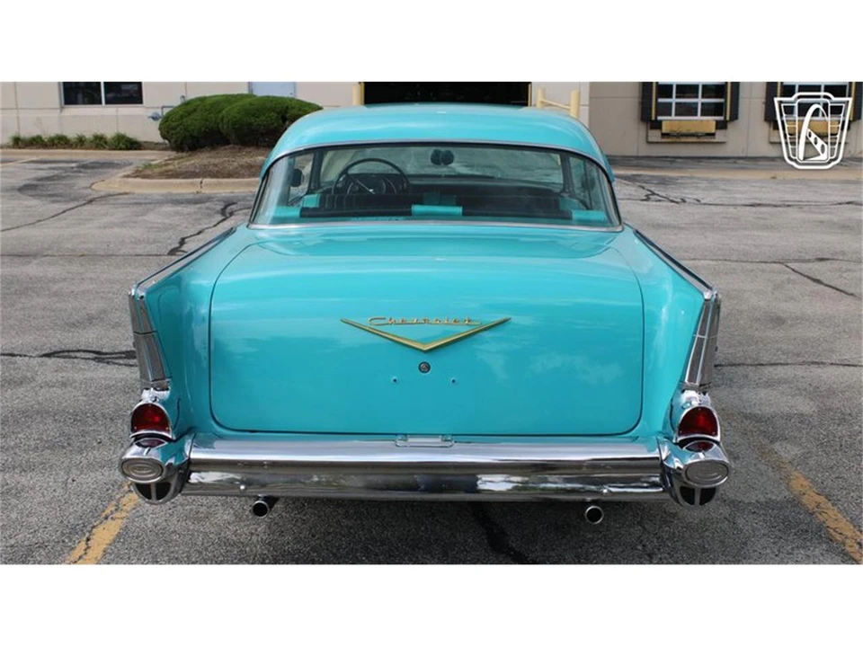 1957 Chevrolet Tri-Five Bel Air 2-Door Hardtop & Coupe - Image 6 of 31