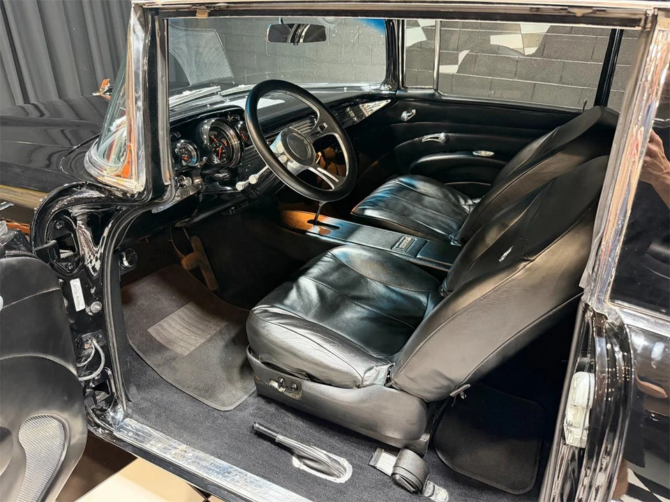 1957 Chevrolet Tri-Five Bel Air 2-Door Hardtop & Coupe - Image 3 of 31