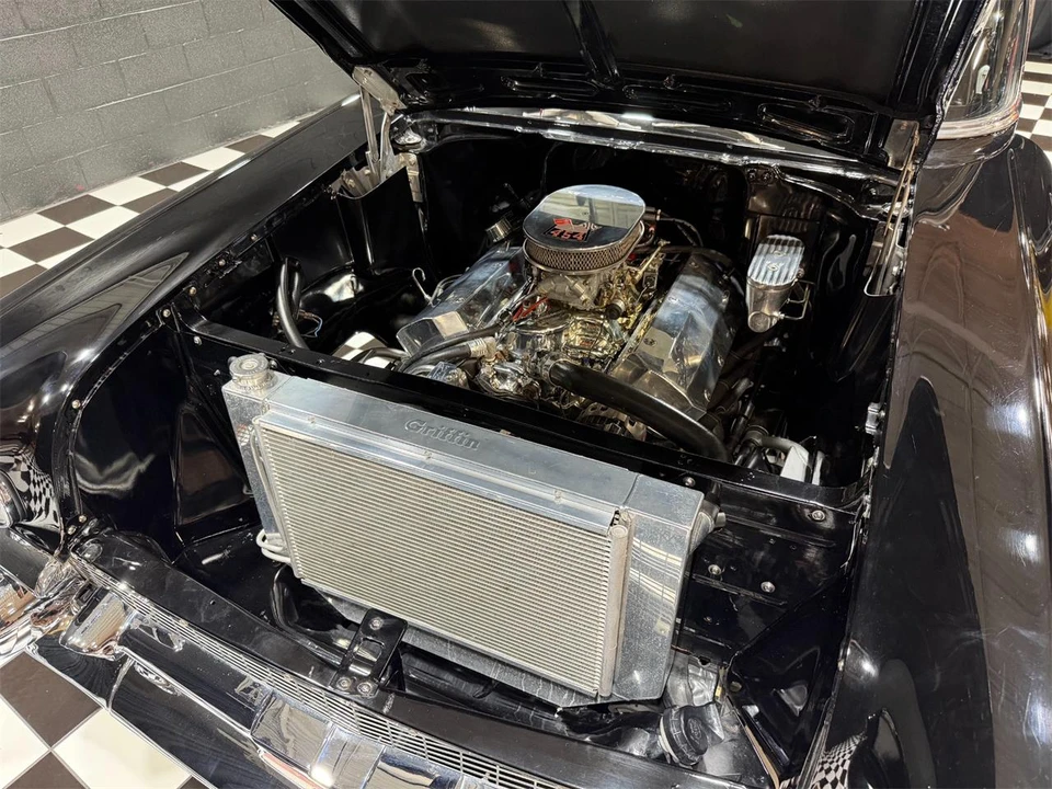 1957 Chevrolet Tri-Five Bel Air 2-Door Hardtop & Coupe - Image 2 of 31