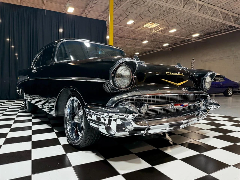 1957 Chevrolet Tri-Five Bel Air 2-Door Hardtop & Coupe - Image 12 of 31