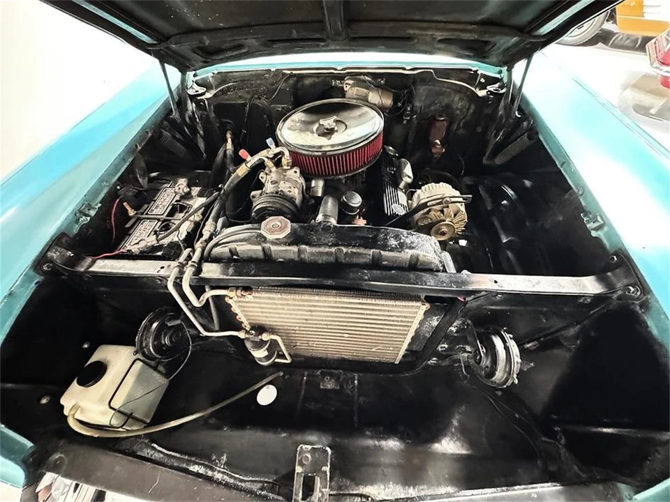 1957 Chevrolet Tri-Five Bel Air 2-Door Hardtop & Coupe - Image 4 of 31