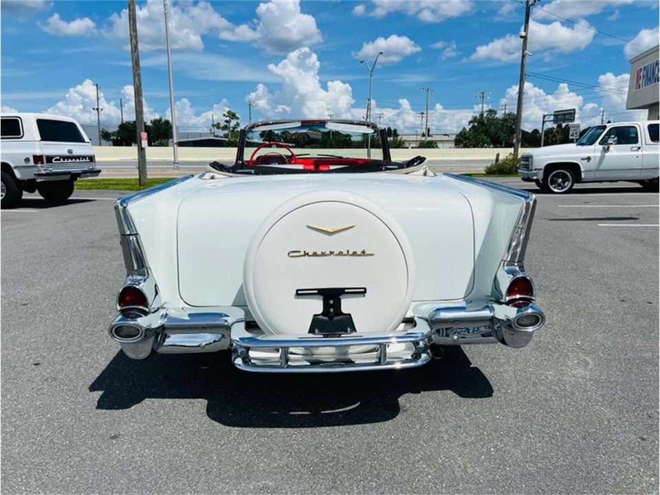 1957 Chevrolet Tri-Five Bel Air 2-Door Hardtop & Coupe - Image 4 of 31