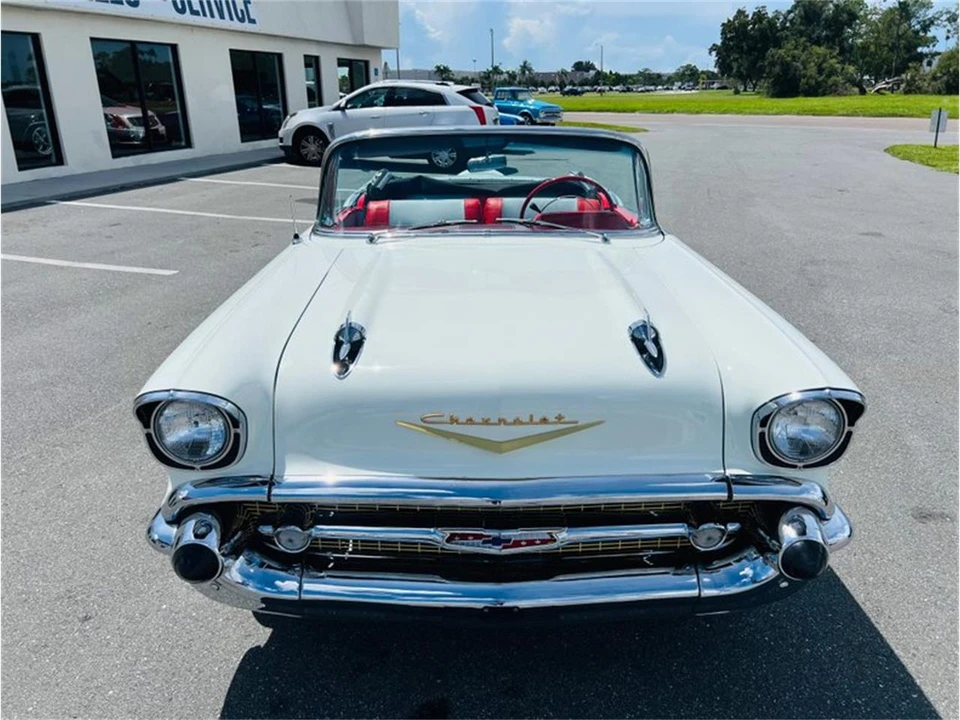 1957 Chevrolet Tri-Five Bel Air 2-Door Hardtop & Coupe - Image 10 of 31