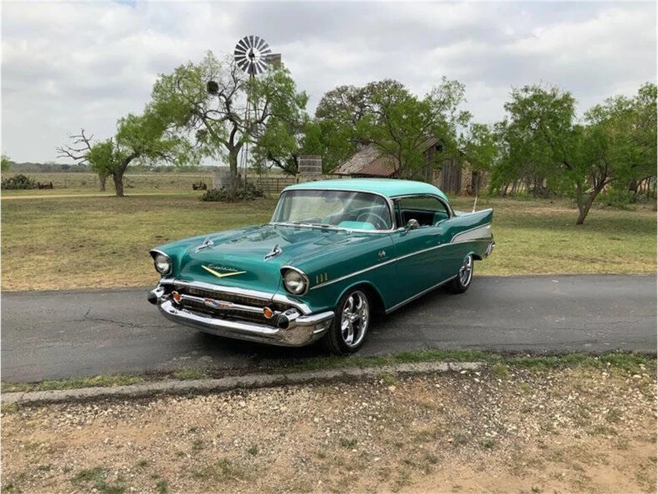 1957 Chevrolet Tri-Five Bel Air 2-Door Hardtop & Coupe - Image 11 of 31