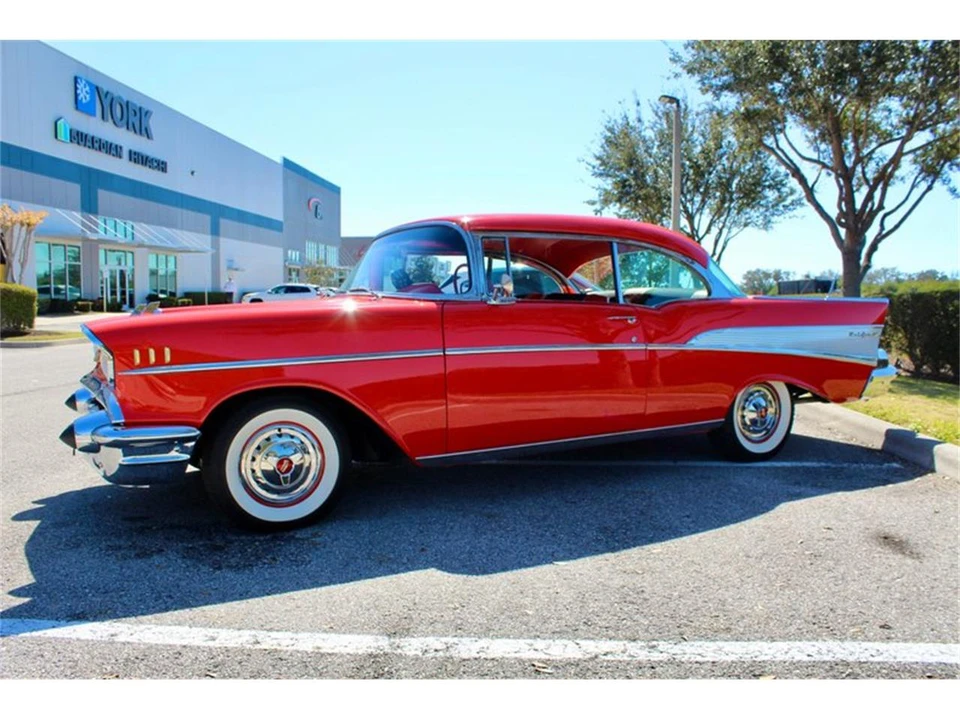 1957 Chevrolet Tri-Five Bel Air 2-Door Hardtop & Coupe - Image 9 of 31
