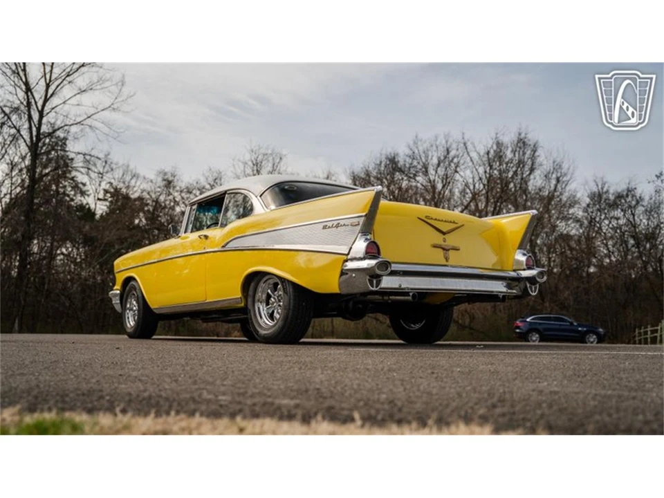 1957 Chevrolet Tri-Five Bel Air 2-Door Hardtop & Coupe - Image 13 of 31