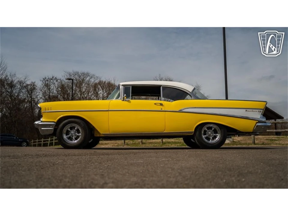 1957 Chevrolet Tri-Five Bel Air 2-Door Hardtop & Coupe - Image 10 of 31