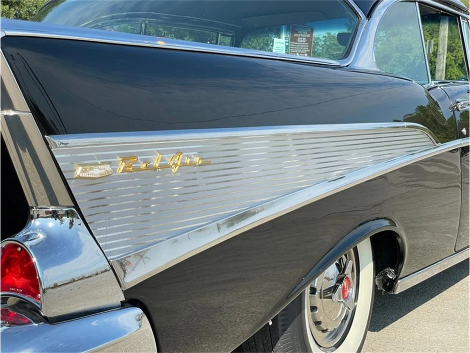 1957 Chevrolet Tri-Five Bel Air 2-Door Hardtop & Coupe - Image 4 of 31