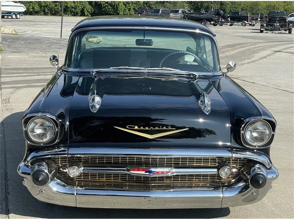 1957 Chevrolet Tri-Five Bel Air 2-Door Hardtop & Coupe - Image 5 of 31