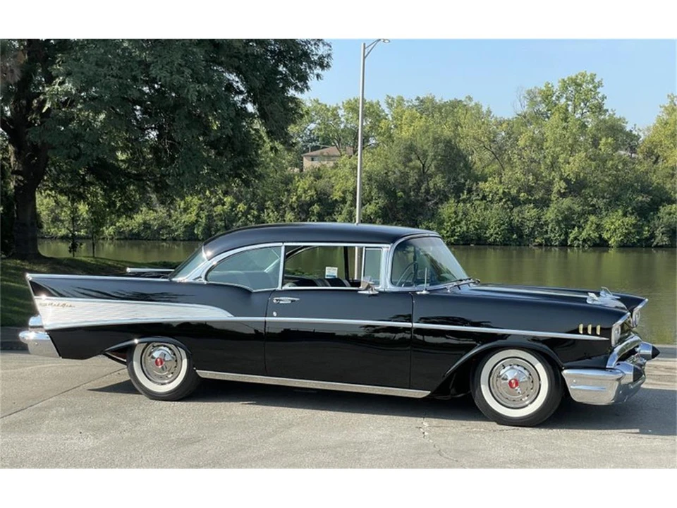 1957 Chevrolet Tri-Five Bel Air 2-Door Hardtop & Coupe - Image 25 of 31