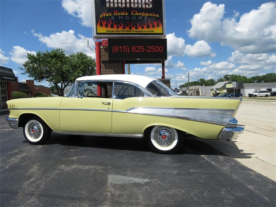 1957 Chevrolet Tri-Five Bel Air 2-Door Hardtop & Coupe - Image 18 of 31