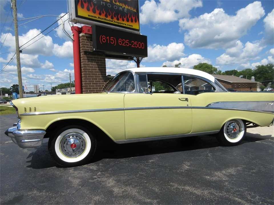 1957 Chevrolet Tri-Five Bel Air 2-Door Hardtop & Coupe - Image 20 of 31