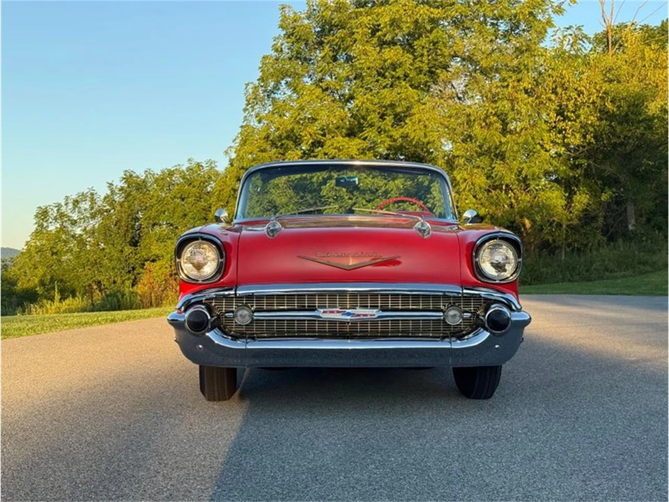 1957 Chevrolet Tri-Five Bel Air 2-Door Hardtop & Coupe - Image 2 of 31