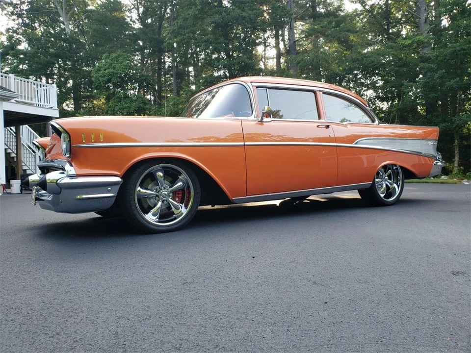 1957 Chevrolet Tri-Five Bel Air 2-Door Hardtop & Coupe - Image 2 of 31
