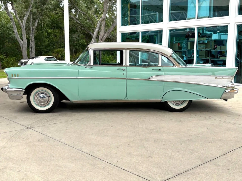 1957 Chevrolet Tri-Five Bel Air 2-Door Hardtop & Coupe - Image 10 of 31