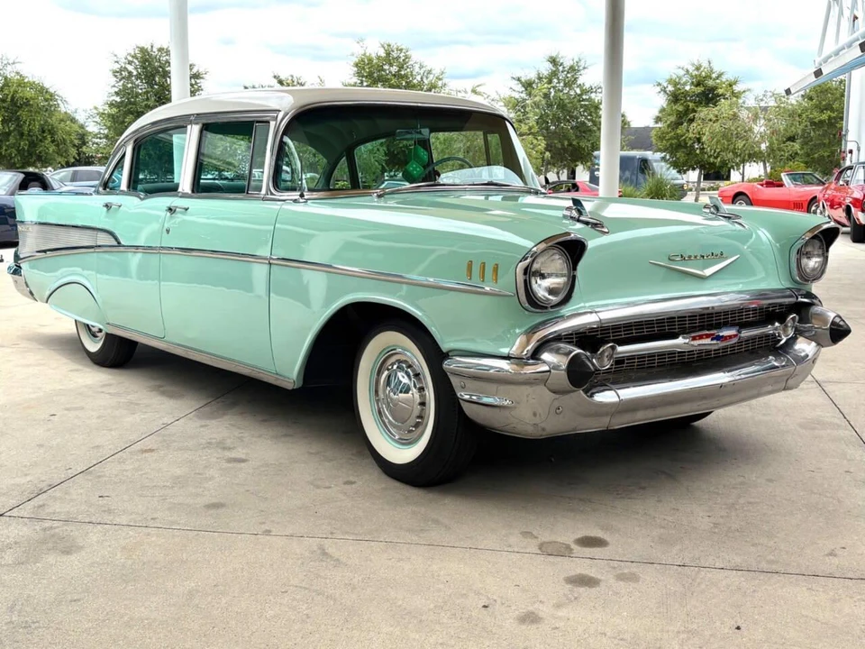 1957 Chevrolet Tri-Five Bel Air 2-Door Hardtop & Coupe - Image 4 of 31