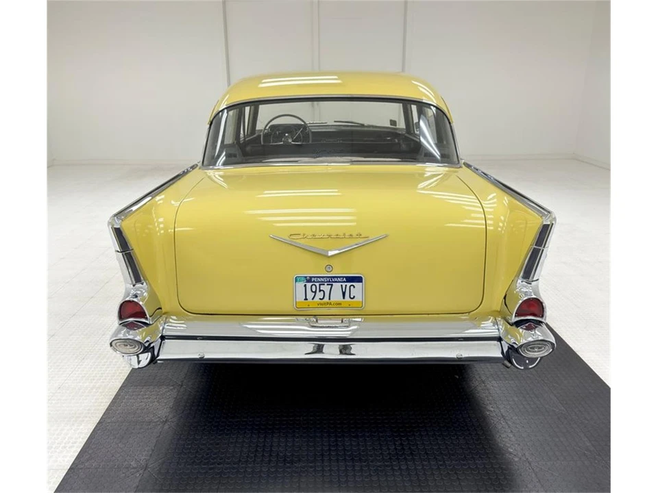 1957 Chevrolet Tri-Five Bel Air 2-Door Hardtop & Coupe - Image 4 of 31