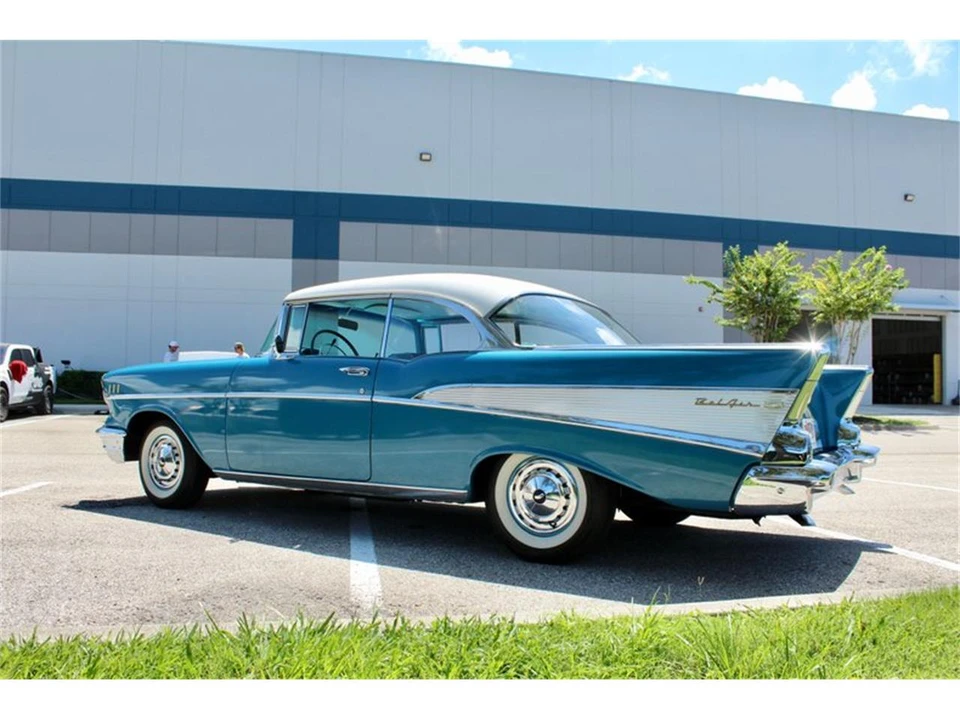 1957 Chevrolet Tri-Five Bel Air 2-Door Hardtop & Coupe - Image 10 of 31