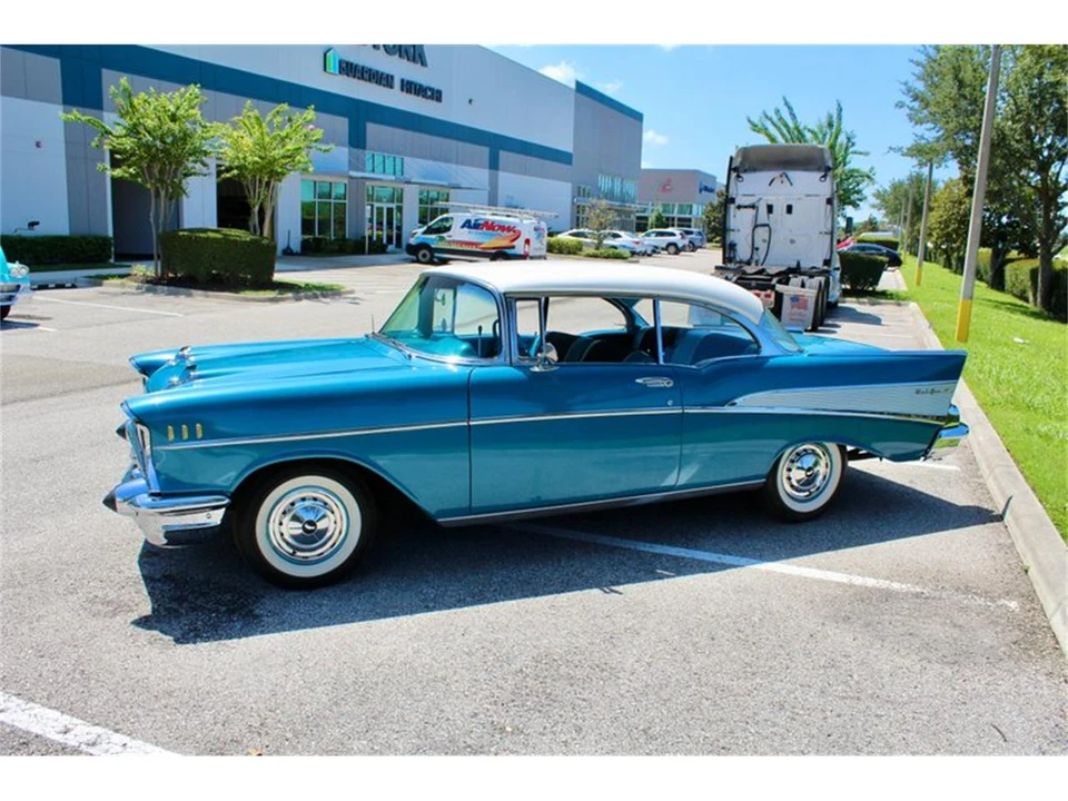 1957 Chevrolet Tri-Five Bel Air 2-Door Hardtop & Coupe - Image 23 of 31