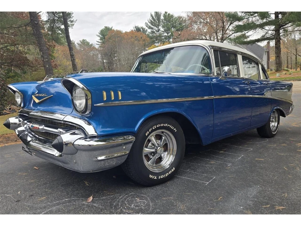 1957 Chevrolet Tri-Five Bel Air 2-Door Hardtop & Coupe - Image 2 of 31
