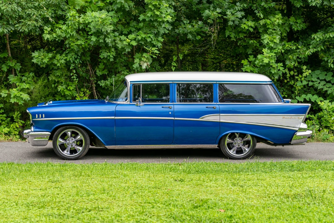 1957 Chevrolet Tri-Five Bel Air Sedan & Wagon - Image 2 of 31