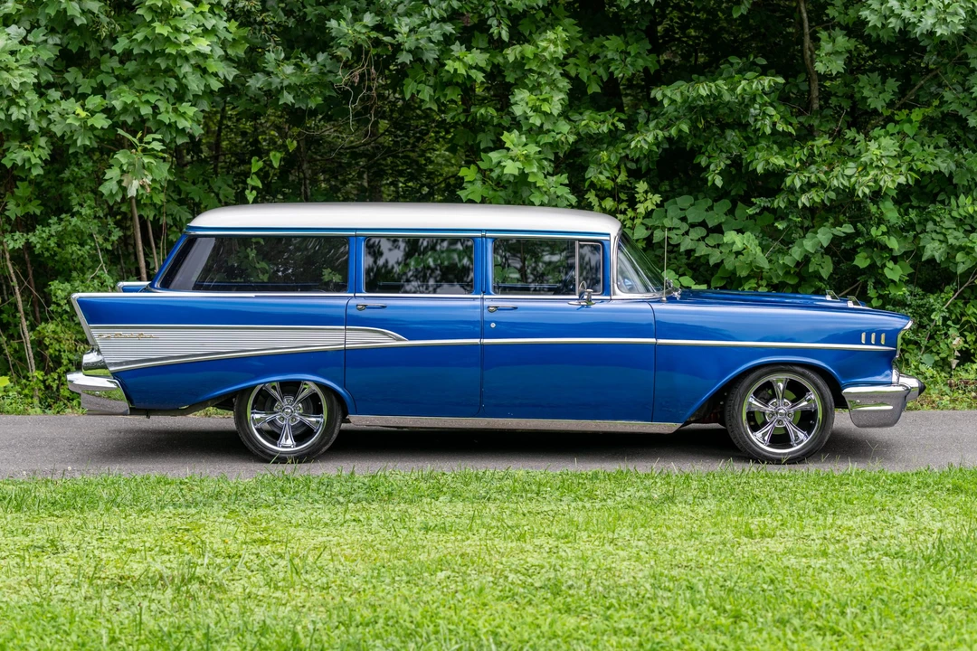 1957 Chevrolet Tri-Five Bel Air Sedan & Wagon - Image 7 of 31