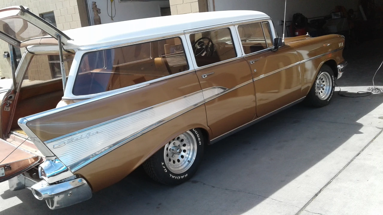 1957 Chevrolet Tri-Five Bel Air Sedan & Wagon - Image 3 of 31