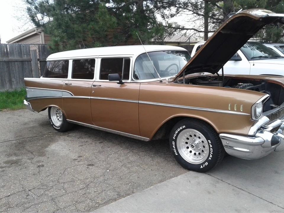 1957 Chevrolet Tri-Five Bel Air Sedan & Wagon - Image 12 of 31