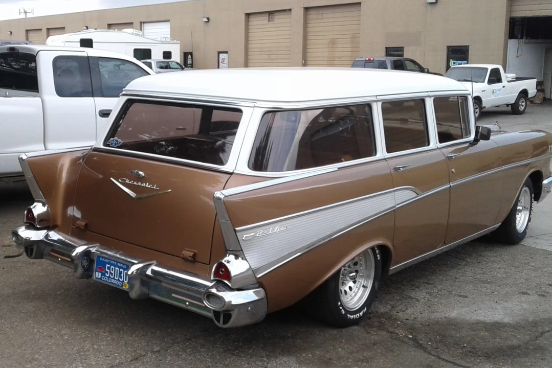 1957 Chevrolet Tri-Five Bel Air Sedan & Wagon - Image 4 of 31
