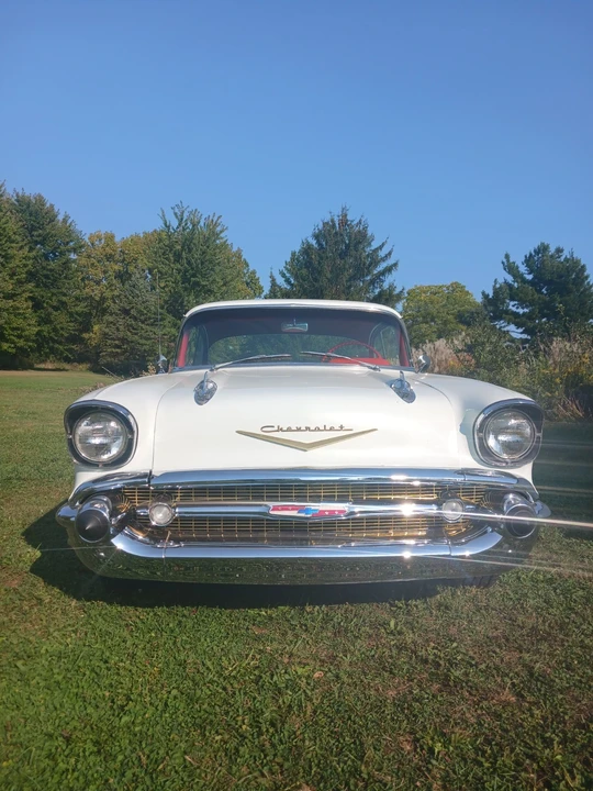 1957 Chevrolet Tri-Five Bel Air 2-Door Hardtop & Coupe - Image 2 of 18