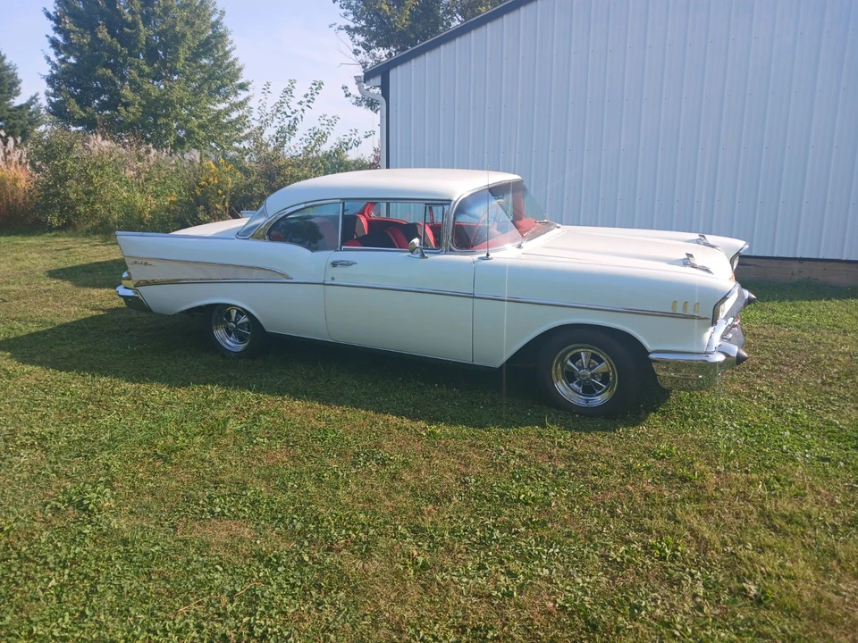 1957 Chevrolet Tri-Five Bel Air 2-Door Hardtop & Coupe - Image 3 of 18