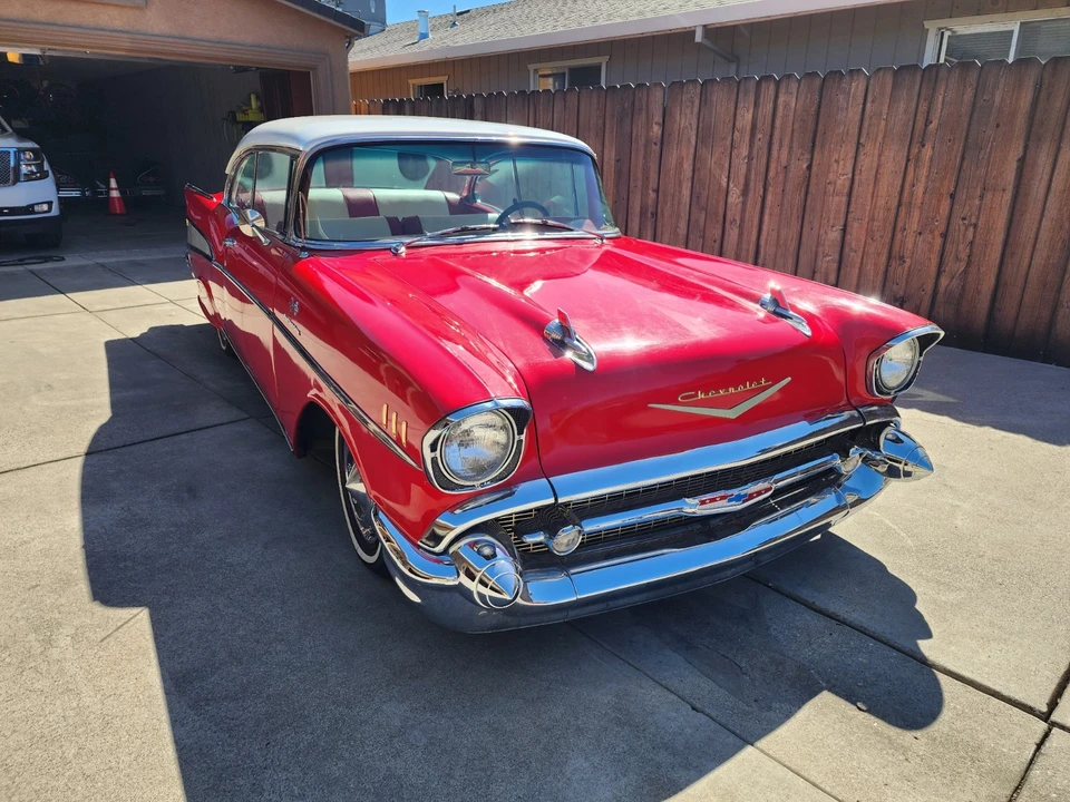 1957 Chevrolet Tri-Five Bel Air 2-Door Hardtop & Coupe - Image 4 of 22