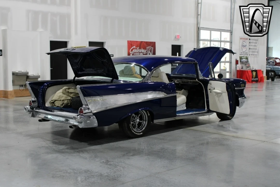 1957 Chevrolet Bel Air - Image 21 of 21