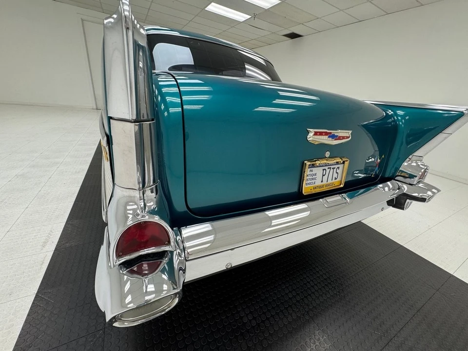 1957 Chevrolet Tri-Five Bel Air 2-Door Hardtop & Coupe - Image 23 of 31