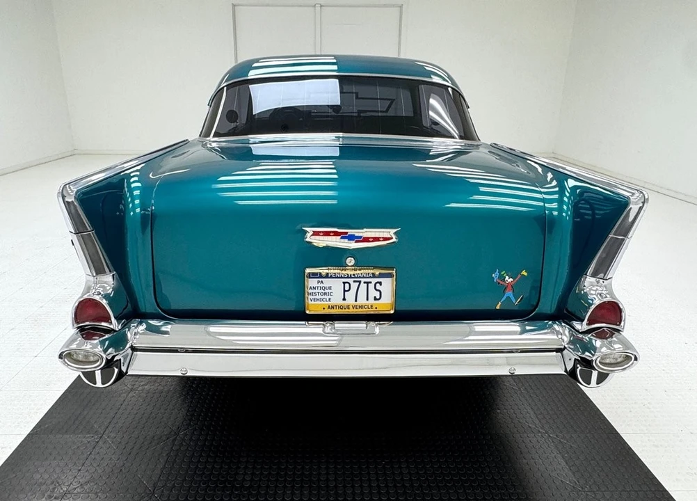 1957 Chevrolet Tri-Five Bel Air 2-Door Hardtop & Coupe - Image 4 of 31