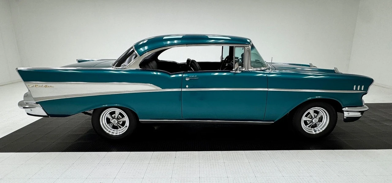 1957 Chevrolet Tri-Five Bel Air 2-Door Hardtop & Coupe - Image 6 of 31