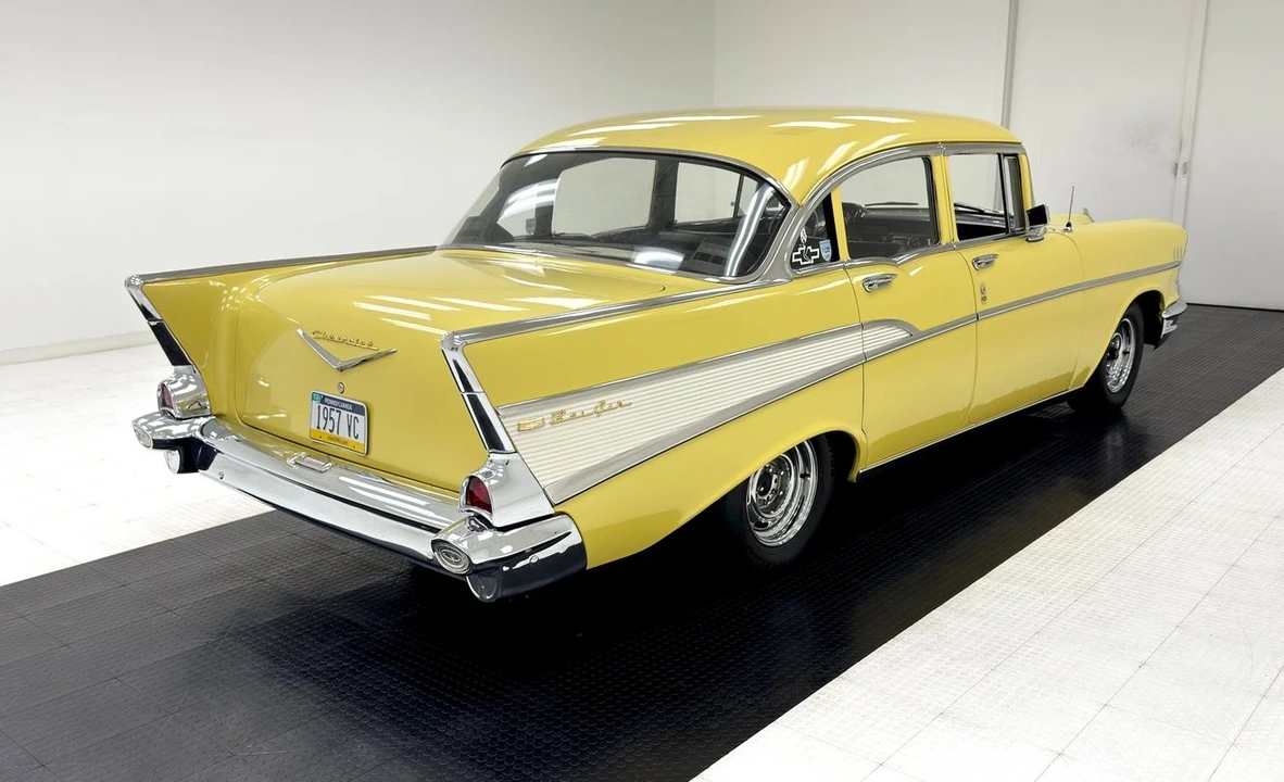 1957 Chevrolet Tri-Five Bel Air Sedan & Wagon - Image 5 of 31