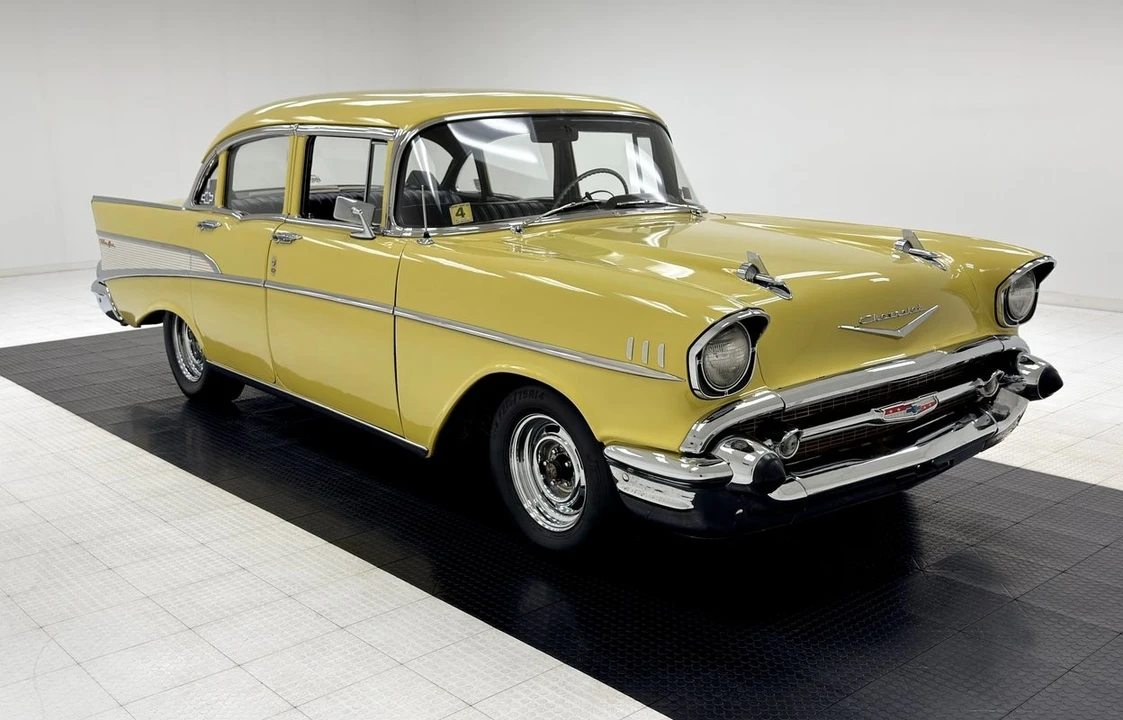 1957 Chevrolet Tri-Five Bel Air Sedan & Wagon - Image 7 of 31