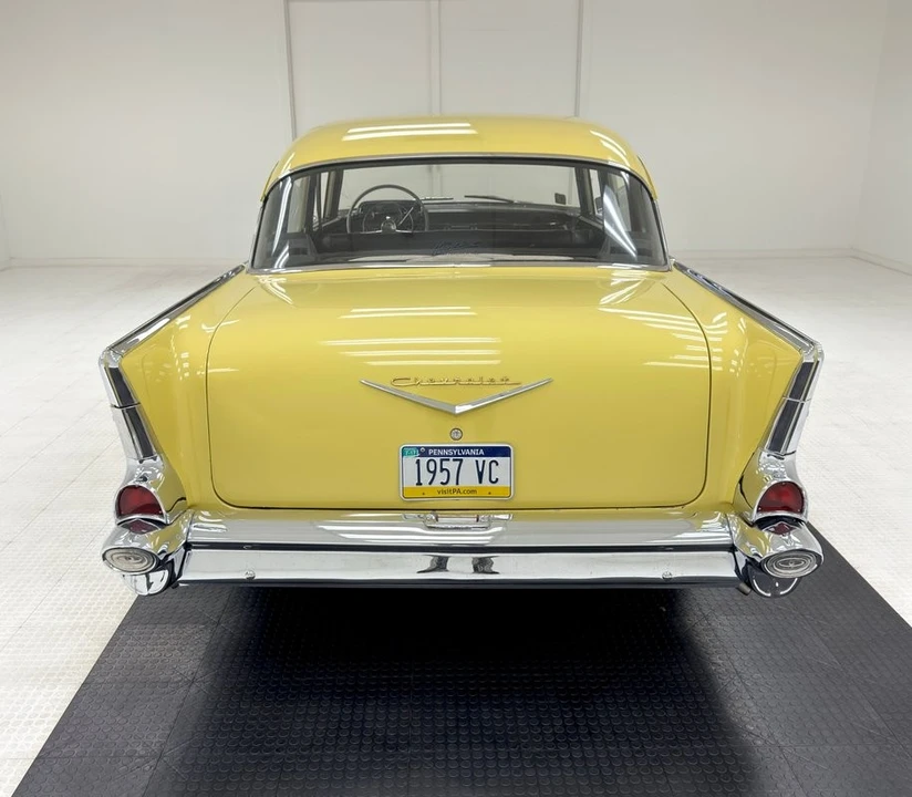 1957 Chevrolet Tri-Five Bel Air Sedan & Wagon - Image 4 of 31