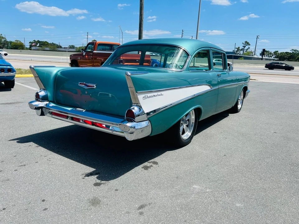 1957 Chevrolet Tri-Five Bel Air 2-Door Hardtop & Coupe - Image 5 of 31