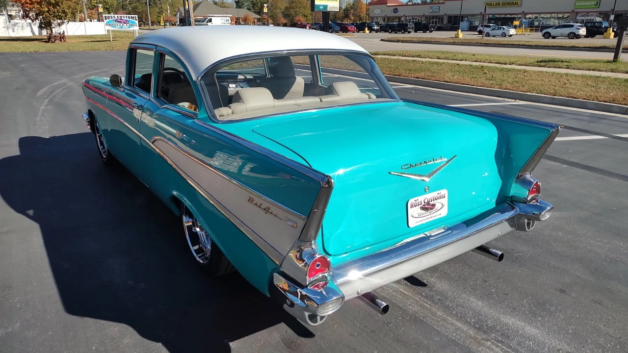 1957 Chevrolet Task Force - Image 20 of 21