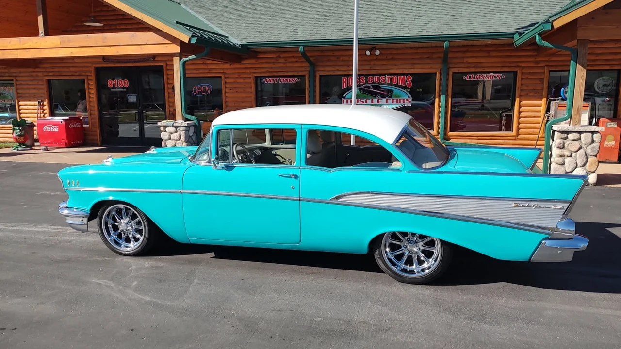 1957 Chevrolet Task Force - Image 17 of 21