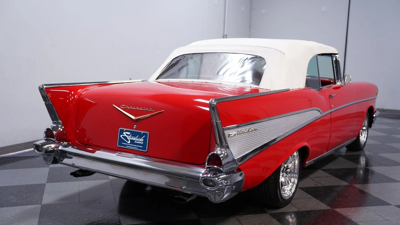 1957 Chevrolet Tri-Five Bel Air Convertible - Image 11 of 31