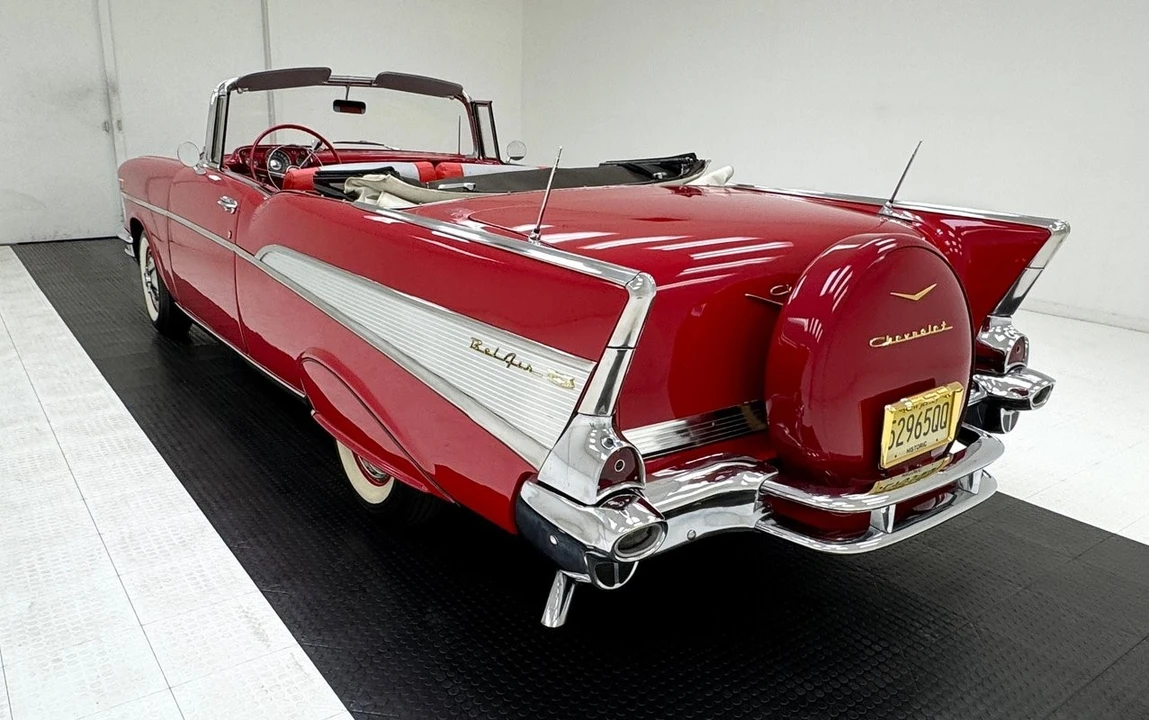 1957 Chevrolet Tri-Five Bel Air Convertible - Image 6 of 31