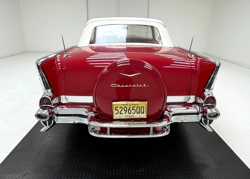 1957 Chevrolet Tri-Five Bel Air Convertible - Image 7 of 31
