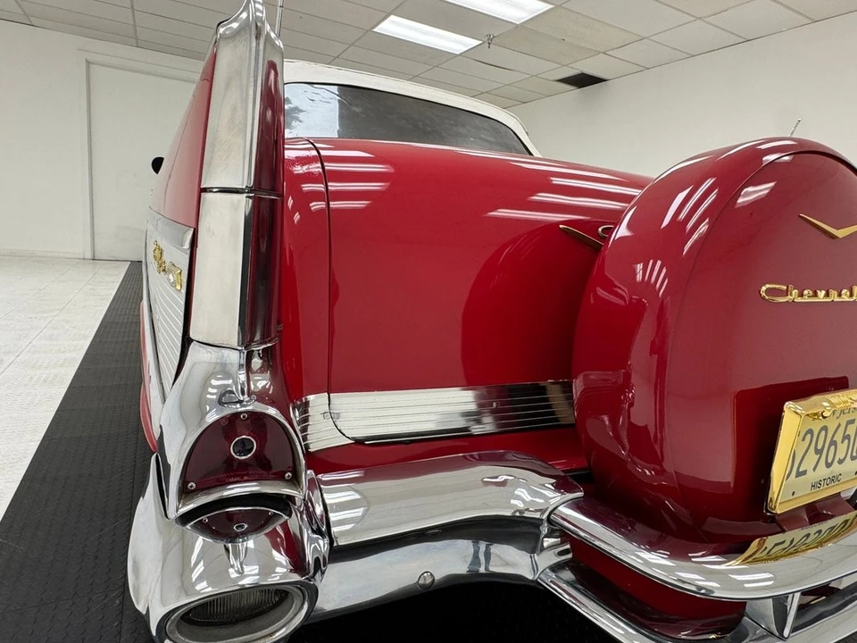 1957 Chevrolet Tri-Five Bel Air Convertible - Image 27 of 31